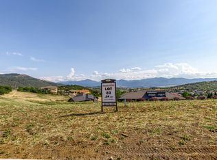 4918 Summerview Dr, Medford, OR 97504