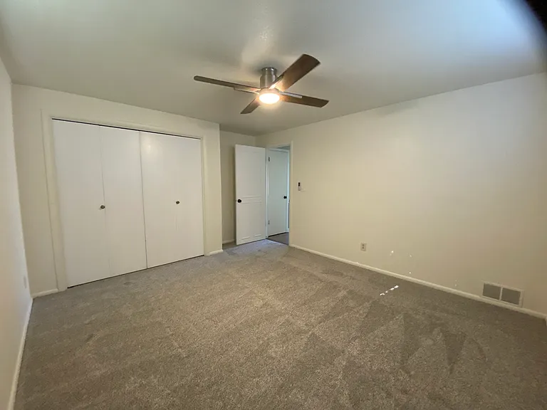 6880 S Cloverdale Rd — Photo 9