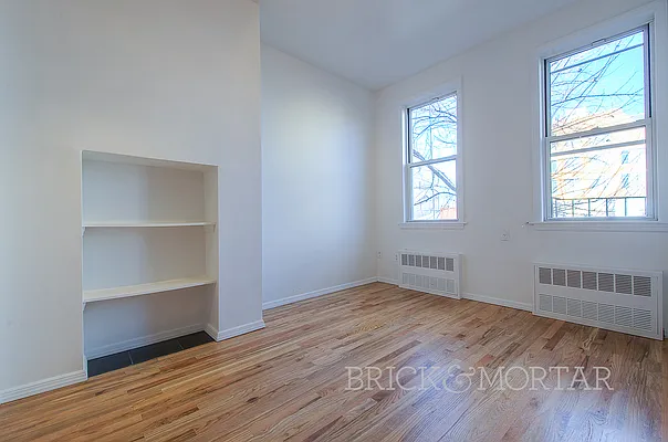 Rented by Brick&Mortar | media 7