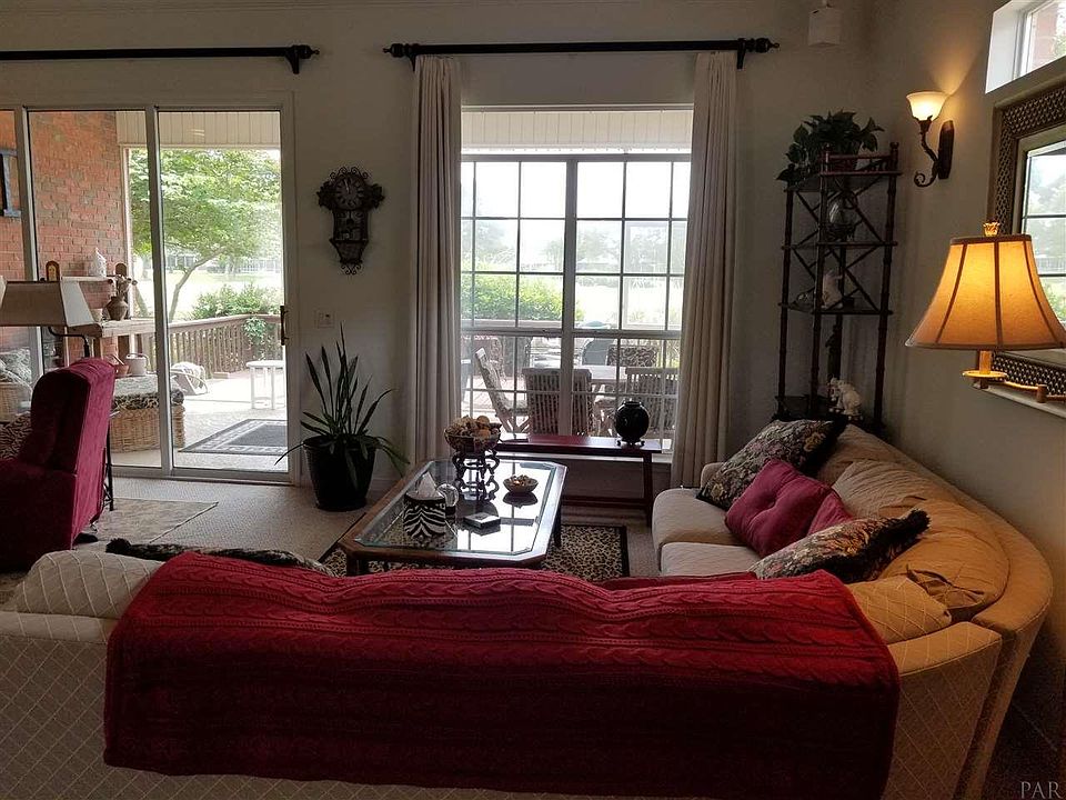 1st image of 4107 Oak Pointe Dr