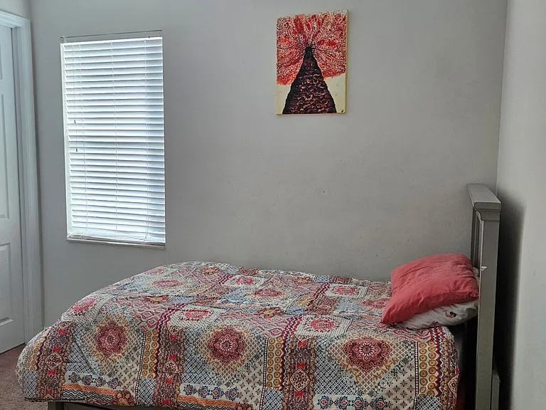 5768 NW Zenith Dr — Photo 10