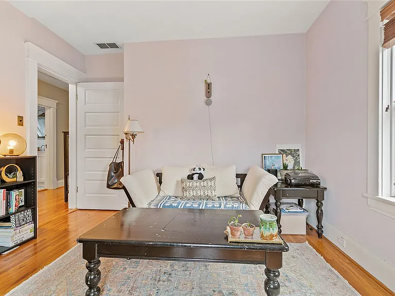 512 Lexington Ave — Photo 7