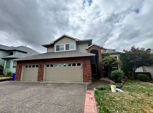 5772 SE Woodland Dr, Gresham, OR 97080