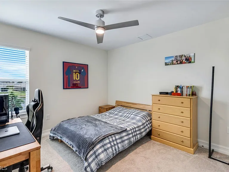 421 Coral Reef Pl — Photo 17