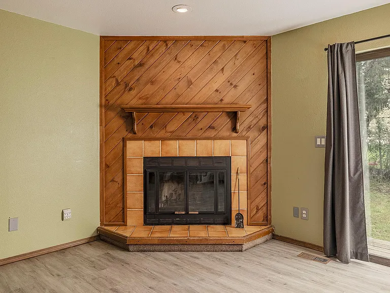 5511 Windflower Cir #B — Photo 7