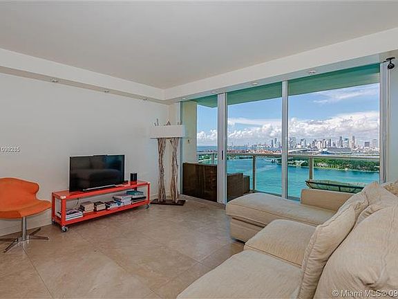 4th image of 650 West Ave APT 2303