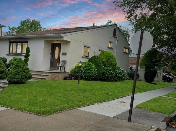2104 157th Street, Whitestone, NY 11357