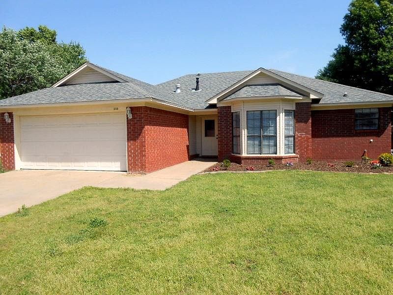 1st image of 308 Mitzi Ln