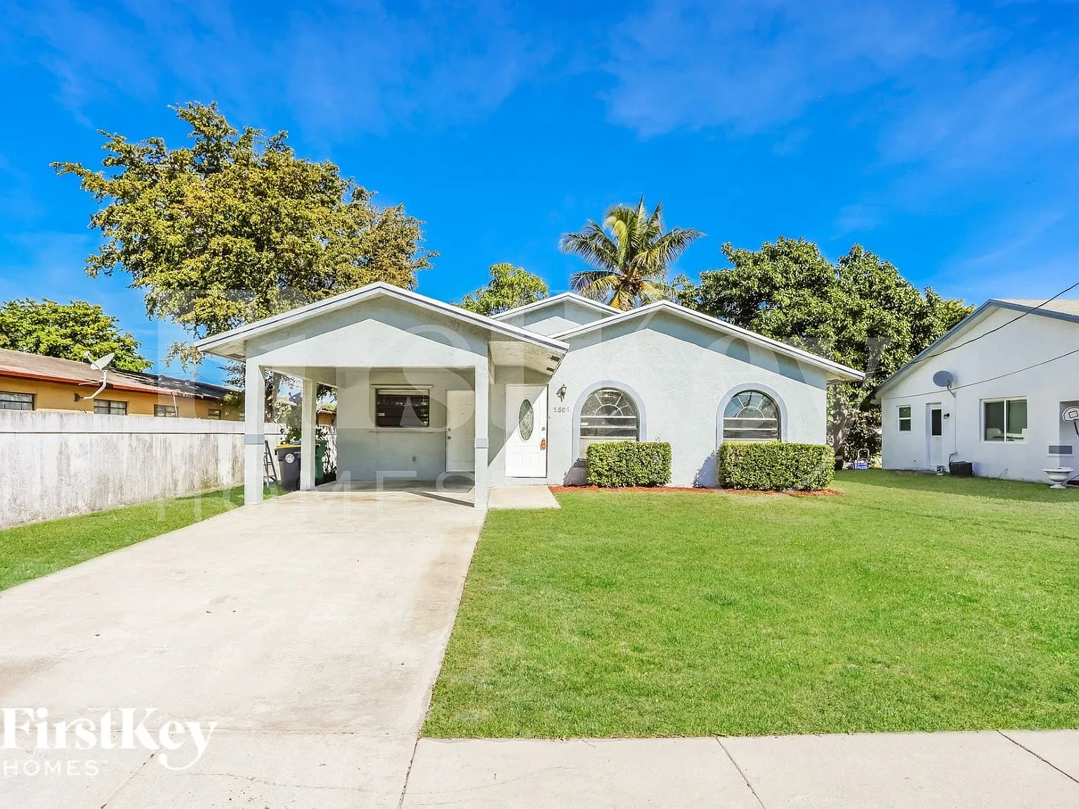 4 bed, 2.0 bath, 1513 sqft, $3,355 — Photo 1