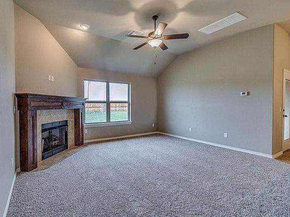 5th image of 3112 Texarkana Ct