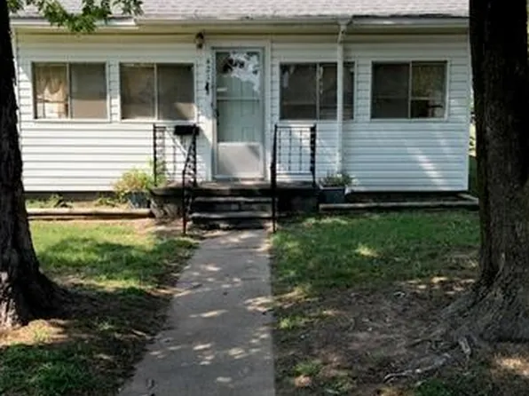 421 E 8th Ave, Bristow, OK 74010
