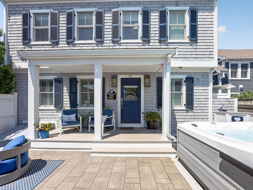 1st image of 32 Bradford Street #1