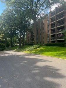 201 Grant St APT 401, Sewickley, PA, 15143