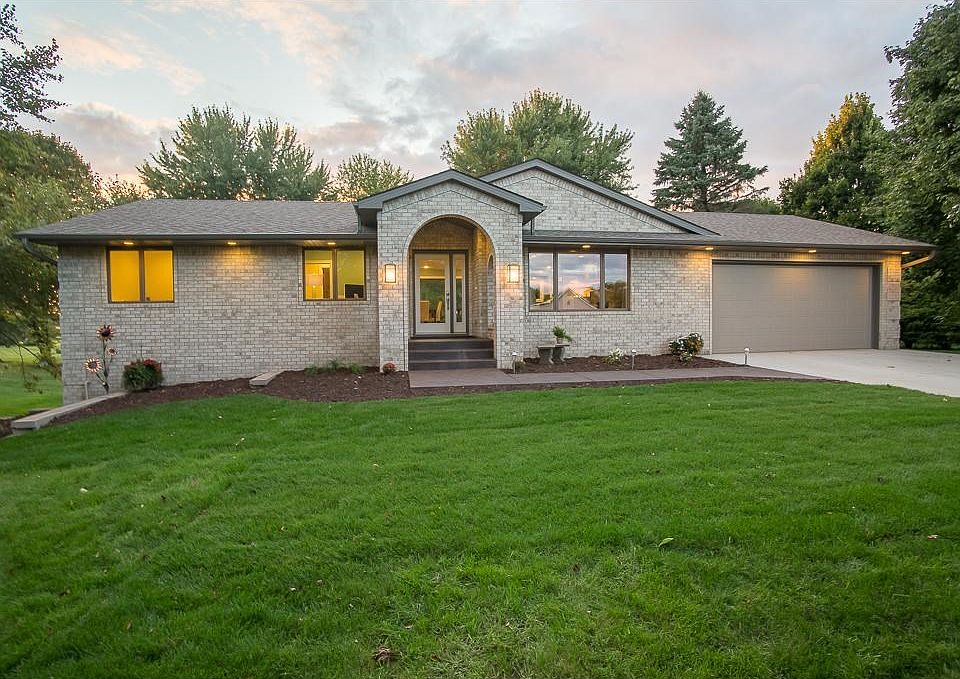 Welcome to 9240 Morgan Lane!