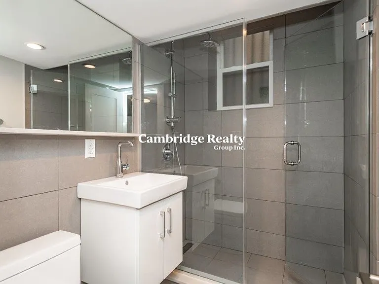 31 South St #T2 — Photo 9