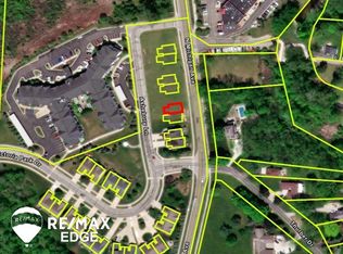 1319 Ashebury Ln, Howell, MI 48843