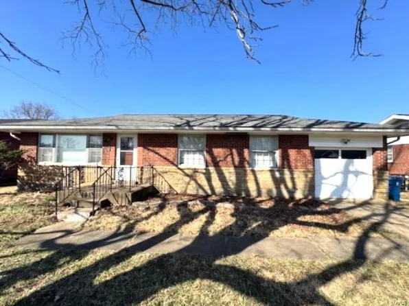 219 Ward Dr, Saint Louis, MO 63135