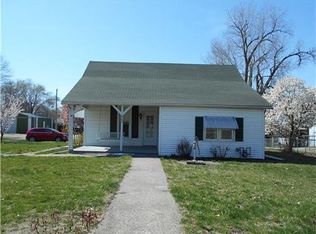 502 N Main St, Corder, MO 64021