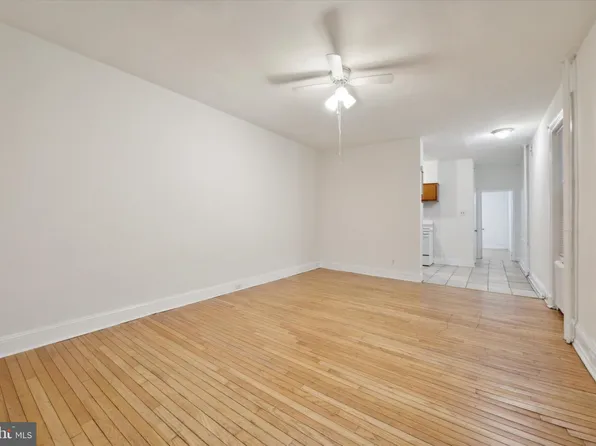 1817 Spruce St APT 1R, Philadelphia, PA 19103