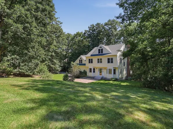 9 Sarah Doublet Rd, Littleton, MA 01460