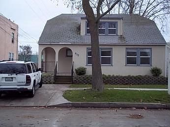 1st image of 412 N School St