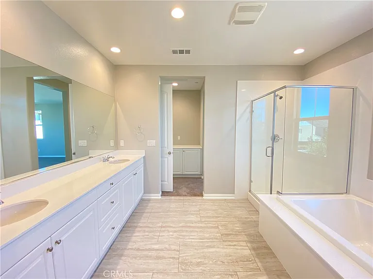 8790 Bay Laurel St — Photo 23