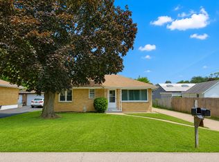 3209 Cornell Rd, Waukegan, IL 60087