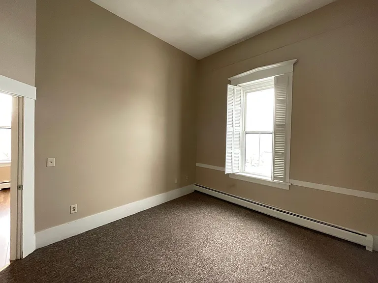 46 Glass St #6 — Photo 15