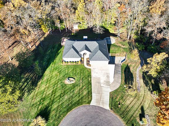 2nd image of 3105 S Winding Trail Ct