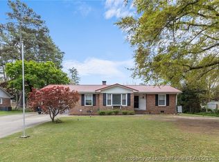 422 Brunswick Rd, Fayetteville, NC 28303