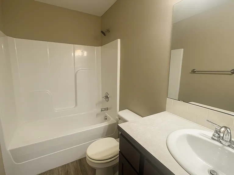 2106 E Village Estates Dr — Photo 2