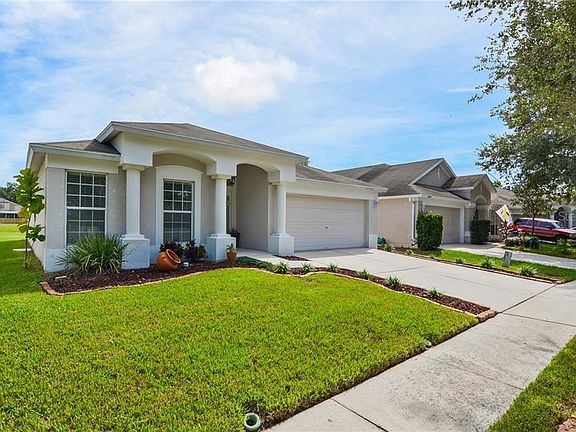2nd image of 12530 Herons Path Pl