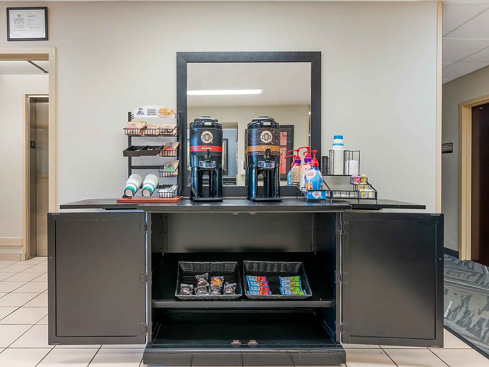 Free Grab-and-Go Breakfast