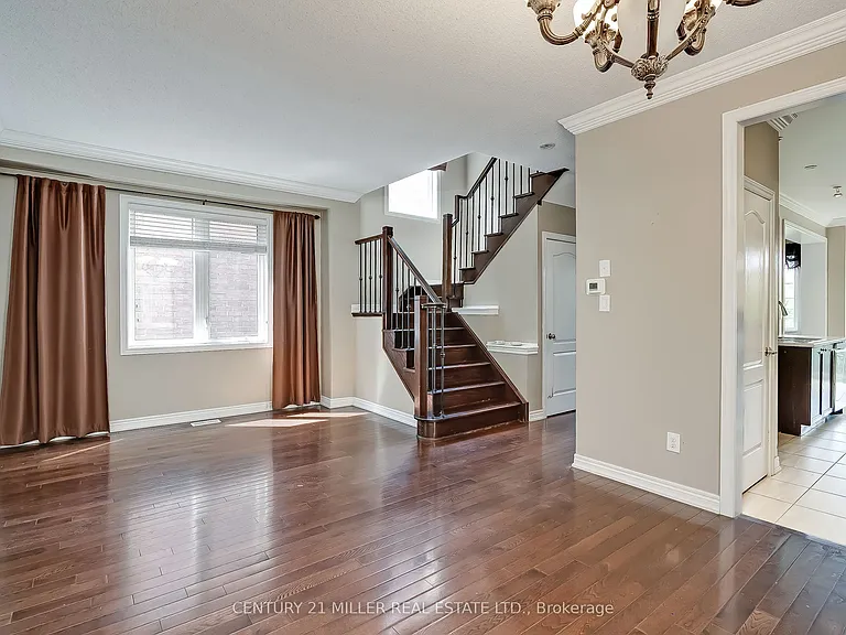 2131 Fiddlers Way — Photo 4