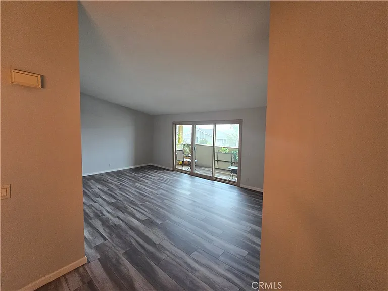 8933 Biscayne Ct #8933221G — Photo 4