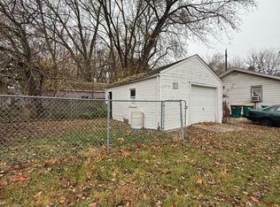 1652 E Hickory St, Decatur, IL 62526