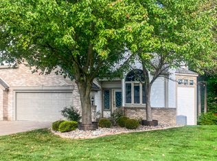 1205 Woodmeadow #201, Lansing, MI