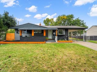 11898 Lewlund Dr, Sterling Heights, MI