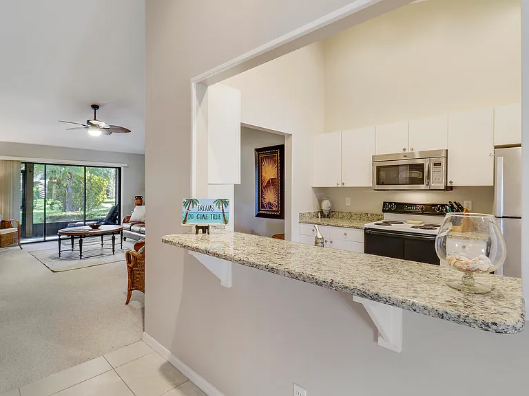 6179 SE Georgetown Pl — Photo 13