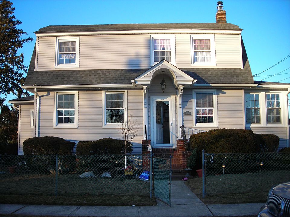 Front of my house on Dart st