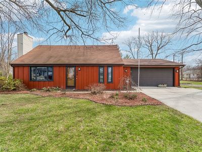 579 Robinwood Ave, Sheffield Lake, OH, 44054