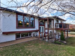 381 Mary Pl, Kamloops, BC V2C 4Y5