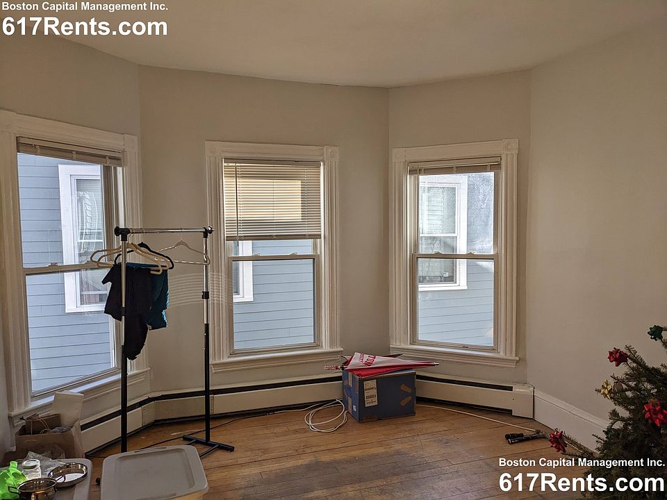1st image of 22 Royal St #2