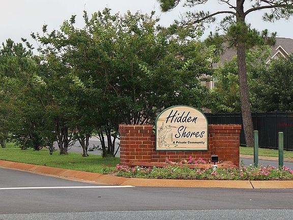 4th image of 1937 Reserve Blvd