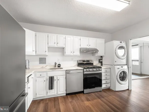 3701 S George Mason Dr Unit 713, Falls Church, VA 22041