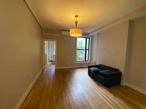3rd image of 609 Rogers Ave APT 2R