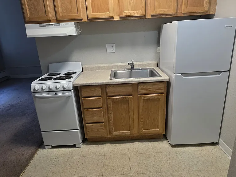 7th Place Apartments — Photo 40