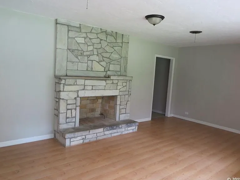 4044 Silver Lake Dr — Photo 5