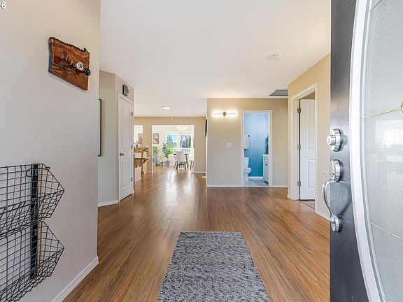 3rd image of 339 Telford Rd