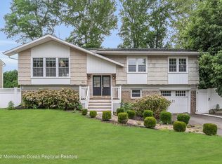 1802 Holbrook St, Oakhurst, NJ 07755
